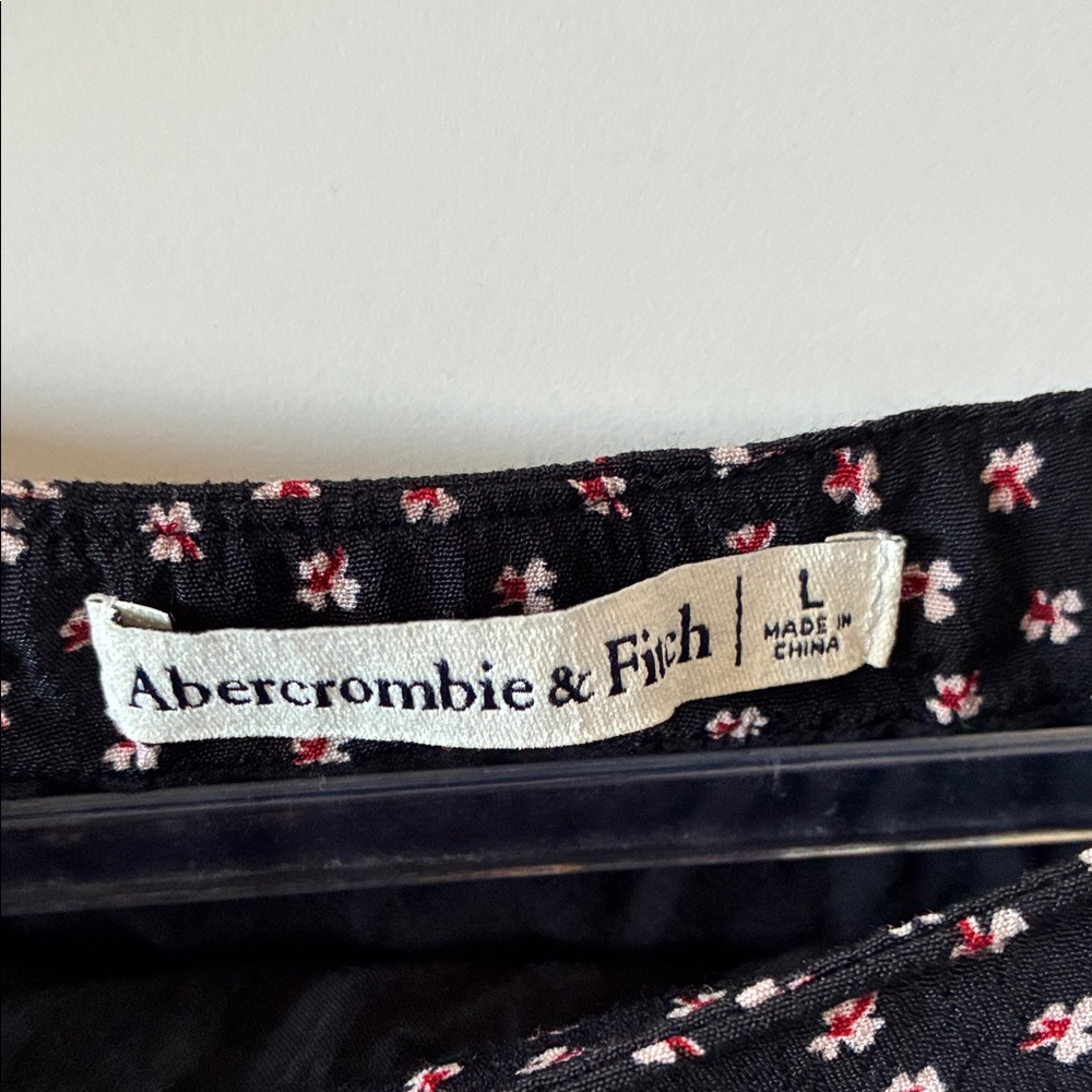 Abercrombie & Fitch Skirt size L - Picture 2 of 8